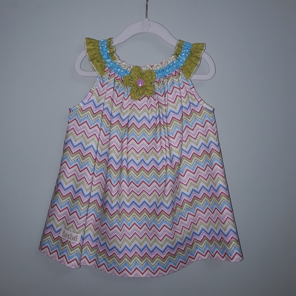 Life is a flutter summer dress size 2 - Picture 2 of 3